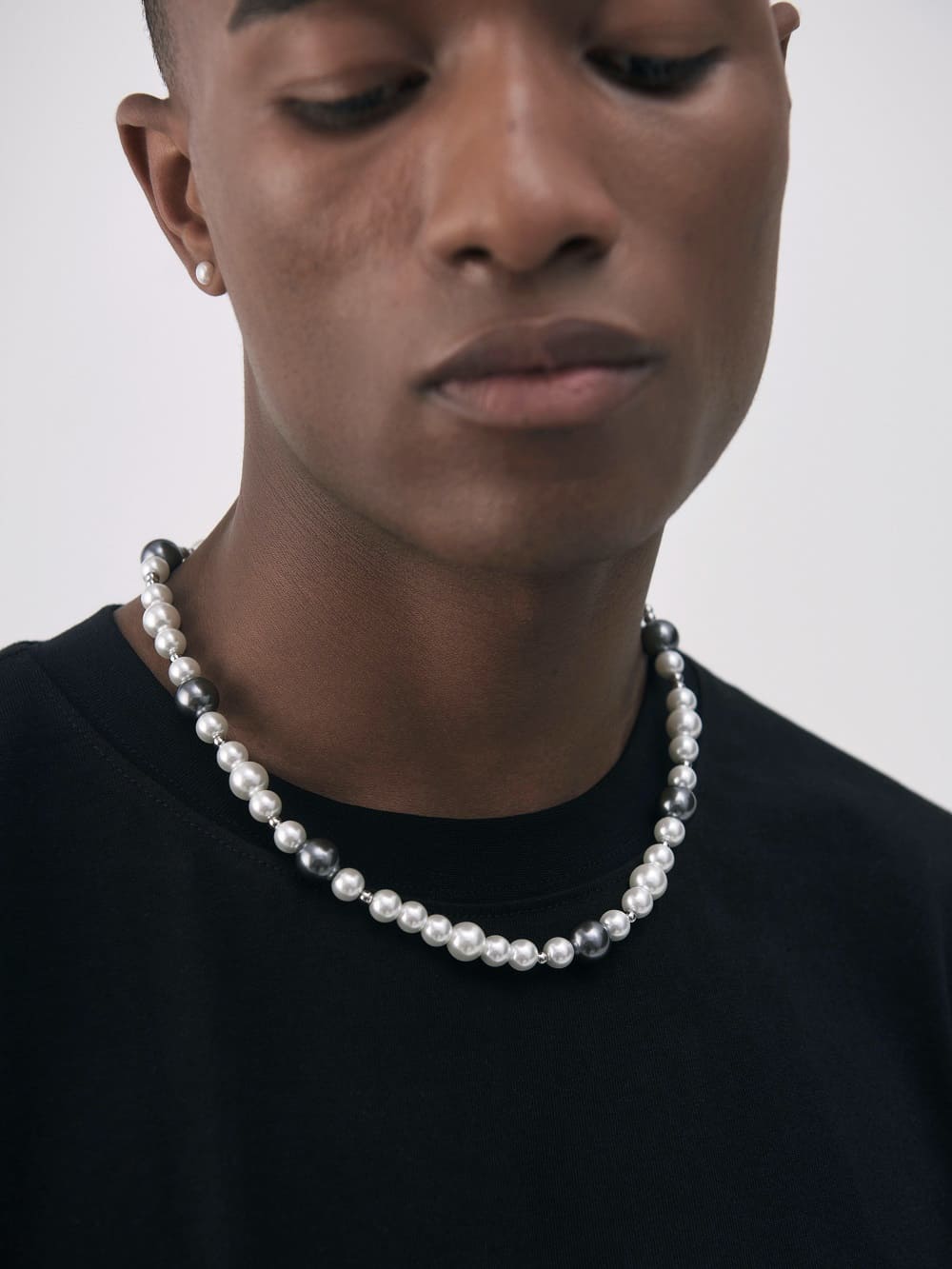 Men's Pearl Necklace with Hand-Painted Glass Beads | Mens pearl necklace,  Necklace, Glass beads